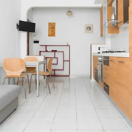 Apartment Turati Apartment: Seaside-center